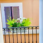 La Bella Vita
